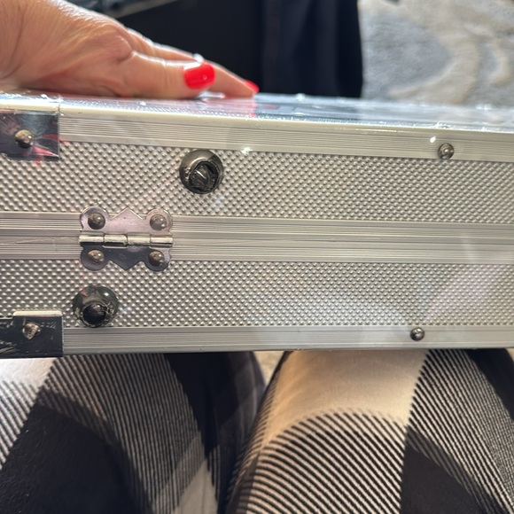 ARTIST KIT 122 PCS Daler Rowney Complete Artist Kit Pencils Oil Pastels Met case - Picture 5 of 6